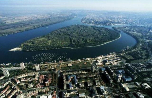 turizam-u-beogradu-ratno-ostrvo-stanovi-na-dan-beograd.jpg