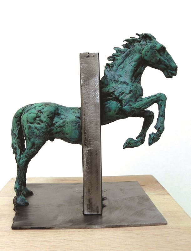 4Nedim Hadziahmetovic_Fragment of time travelling_NAGRADA_kategorija skulptura_kombinovano_ 20x20x13cm_20220.jpg