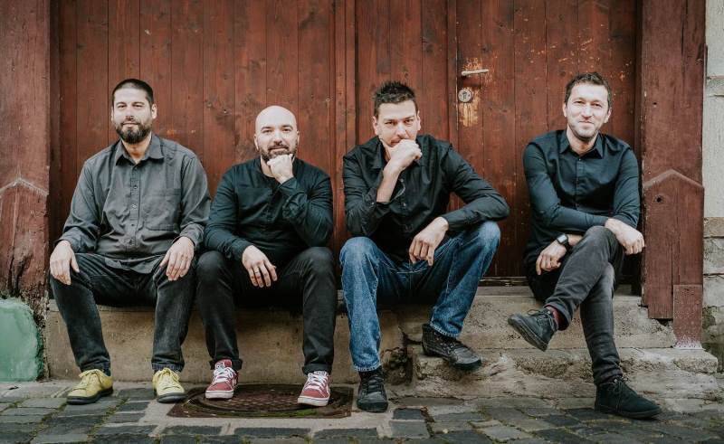 Eyot - 1 foto Tudor Bartaš.JPG