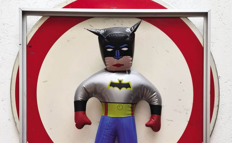 Vladan Ljubinkovic, Batman, akril na panelu, 81,5x68cm, 2005..jpg