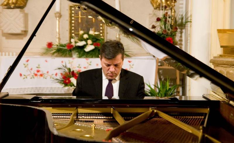 Aleksandar Serdar, privatna arhiva.jpg