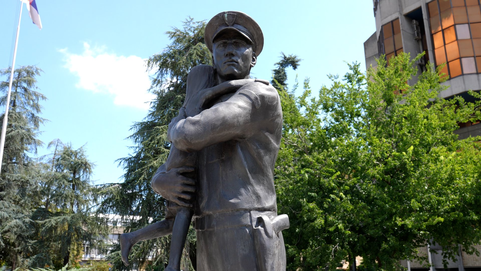 Споменик Херојима палим за Србију 6.jpg