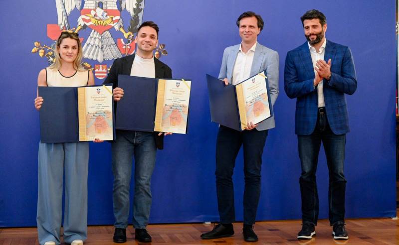 Laureati 19. april.jpg