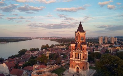Кула Гардош, поглед а Земун и Београд