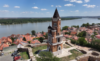Panoramski pogled na reku