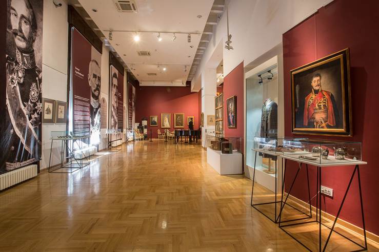 Detalj sa izložbe „Čekajući stalnu postavku” Foto Dragan Kurucić 3.jpg