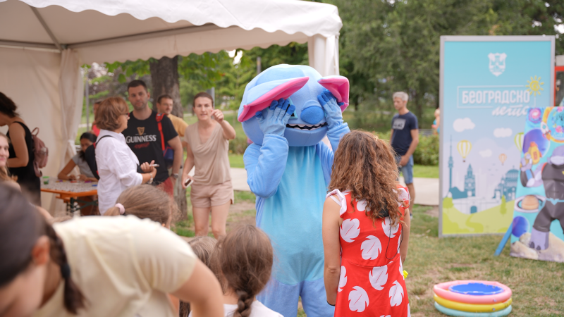 Maskota Stica na Tasmajdanu