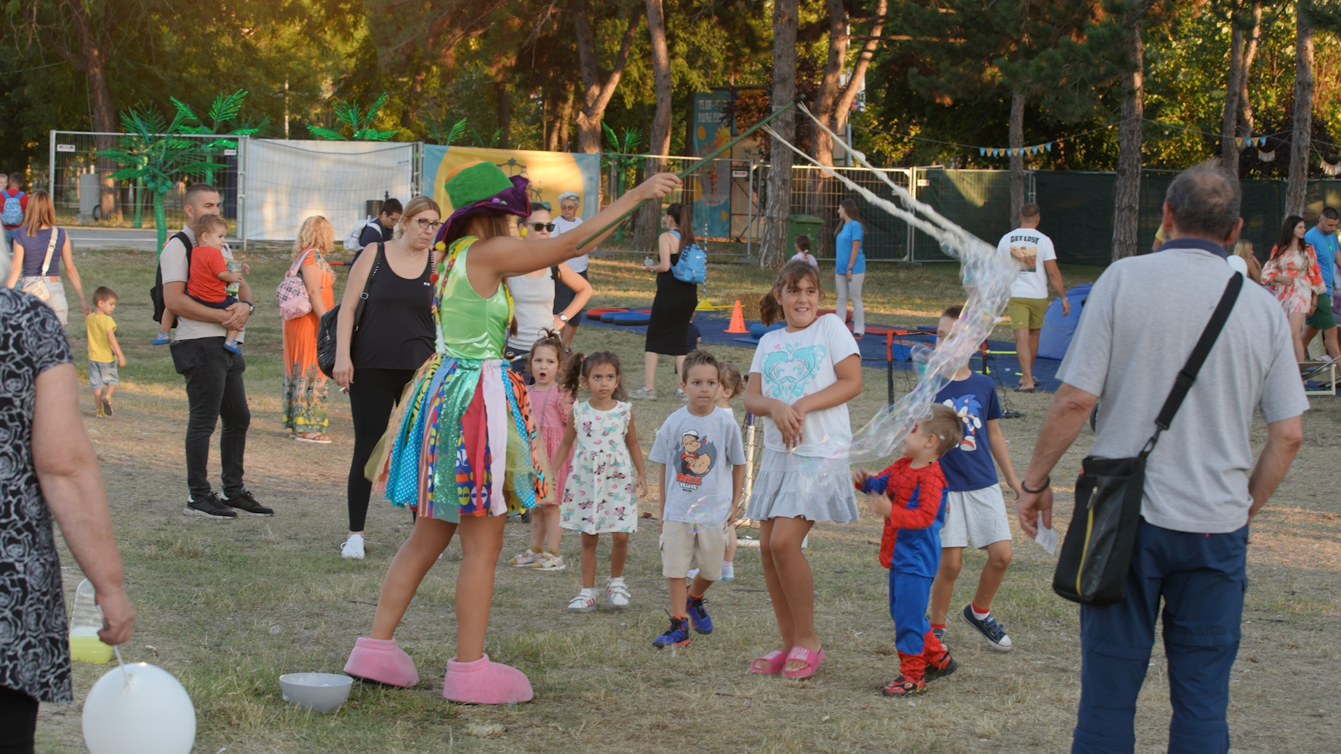 Igra, kreativnost i dobra atmosfera na Ušću14.png