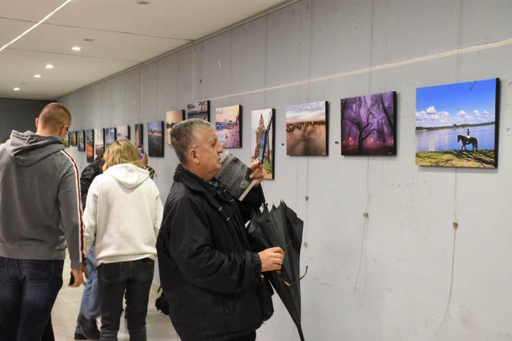 izlozba fotografija.jpg