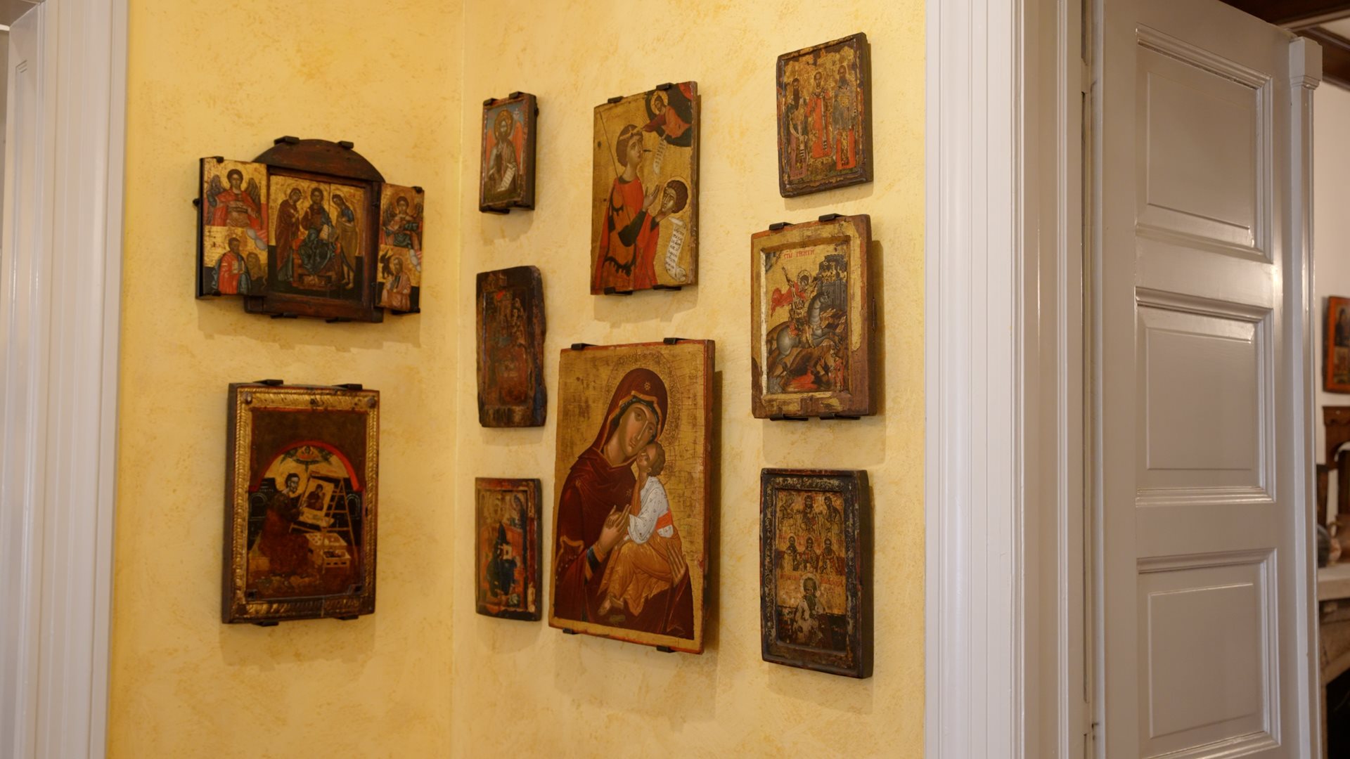 Legat Sekulić, najveća zbirka ikona