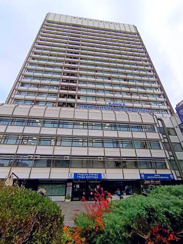 gradska uprava zgrada.jpg