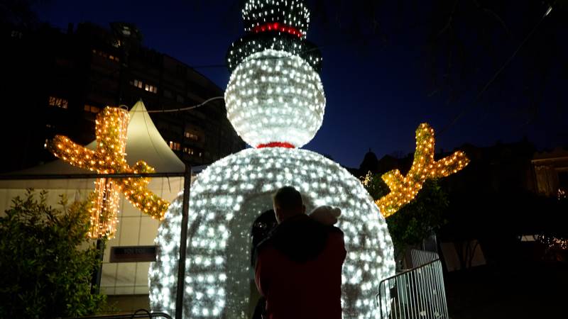 BG Zima 2026 template 16x9.00_00_35_17.Still017.jpg