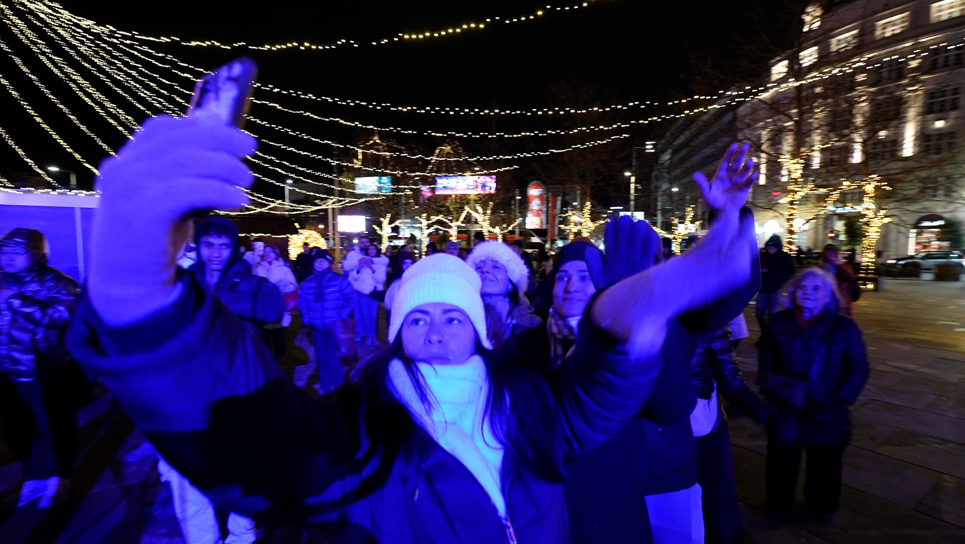 BG Zima 2026 template 16x9.00_00_21_08.Still010.jpg