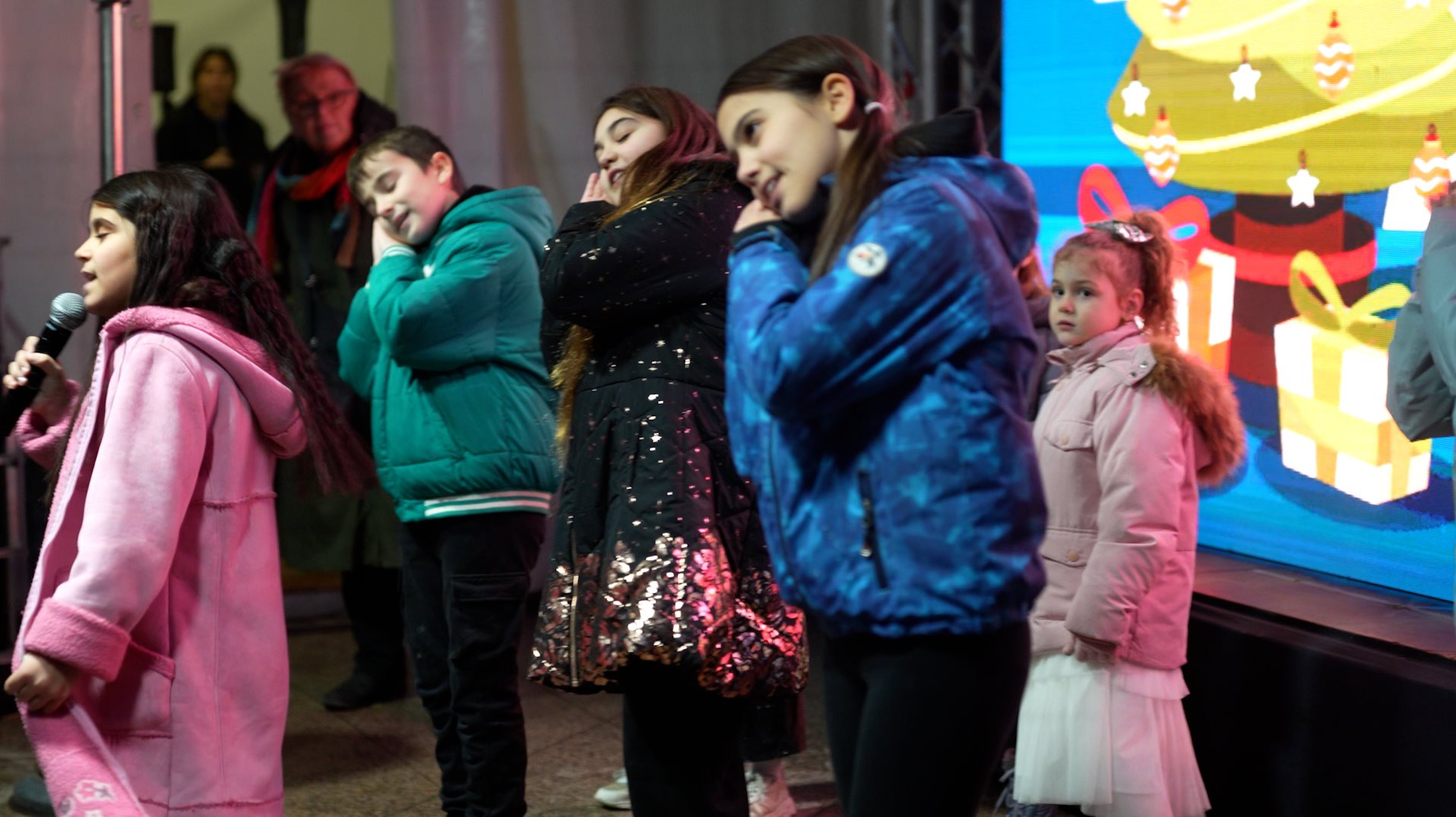 BG Zima 2026 template 16x9.00_00_36_08.Still014.jpg