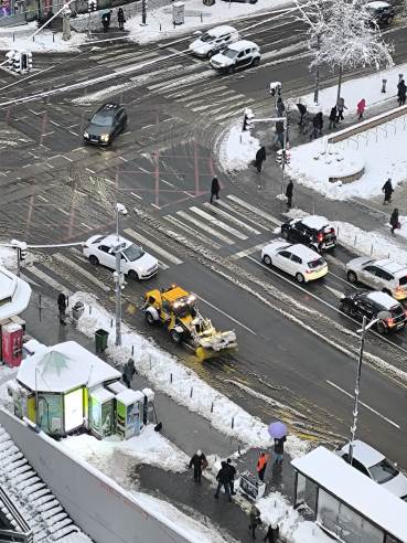 4. ciscenje snega.jpg