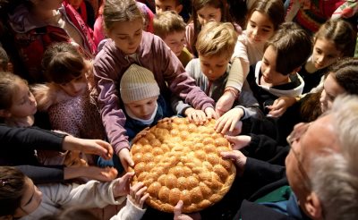 BG Zima 2026 template 16x9.00_00_15_04.Still010.jpg