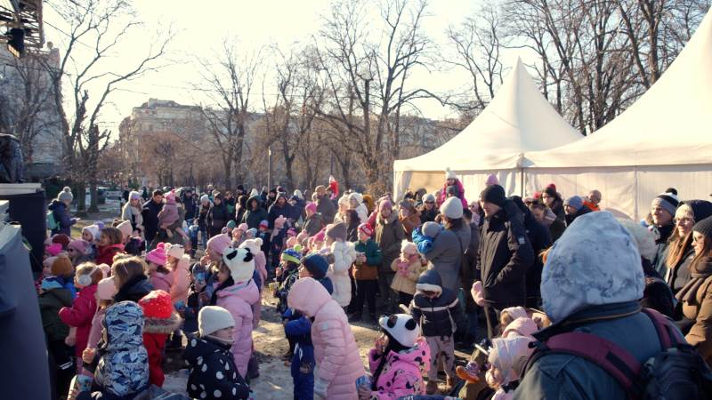 BG Zima 2026 template 16x9.00_00_09_21.Still009.jpg